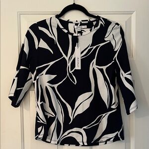 Chico's NWT Leaf Print 3/4 sleeve navy and white cotton knit top